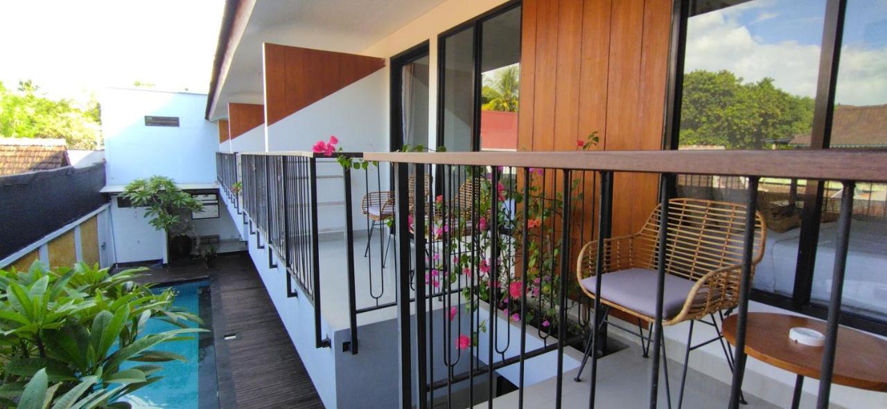 Hotel And Villa B52 Gili Air Exterior photo